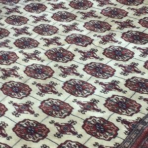 Meet your Posher, Linda